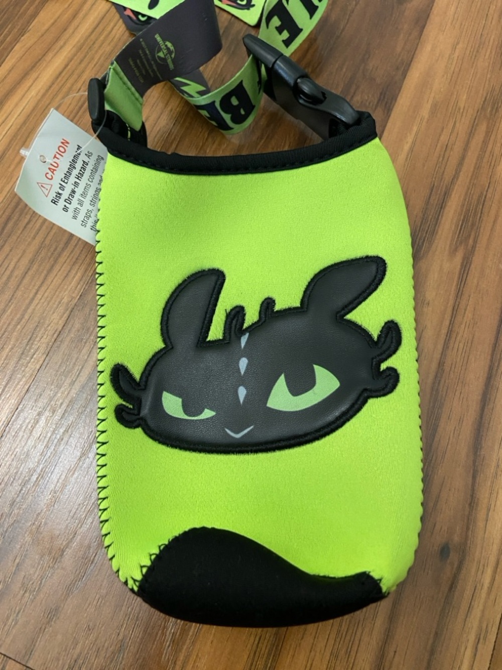 Universal Orlando Epic Universe How To Train Your Dragon Toothless drink holder